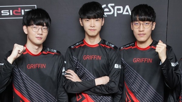 梁靖崑和王 梁靖崑和王